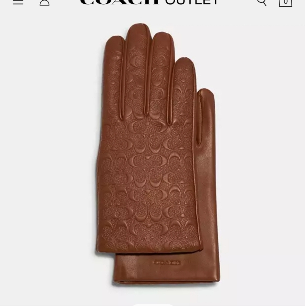 Coach NWTs Signature Leather Tech Gloves Size 6 1/2